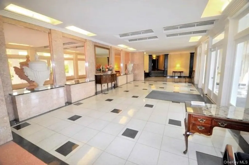 949 Palmer Road Bronxville NY 10708