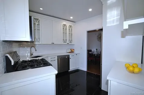 949 Palmer Road Bronxville NY 10708