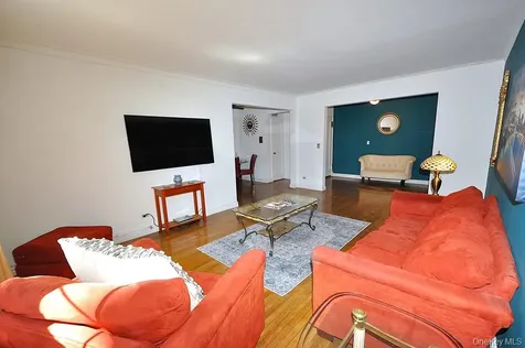 949 Palmer Road Bronxville NY 10708