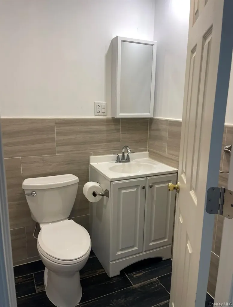 75A Muncy Avenue West Babylon NY 11704