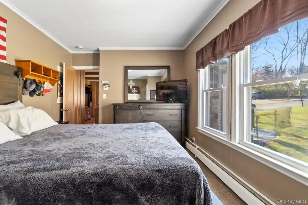 16 Hillside Terrace Mahopac NY 10541