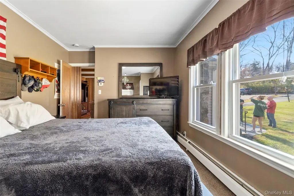 16 Hillside Terrace Mahopac NY 10541