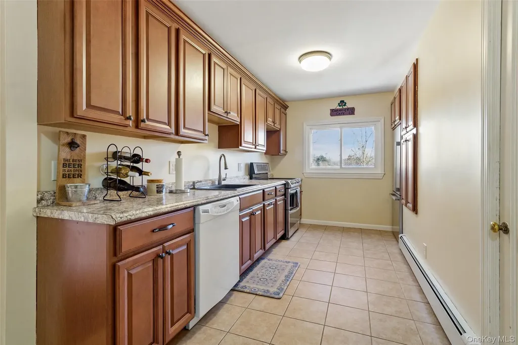 16 Hillside Terrace Mahopac NY 10541
