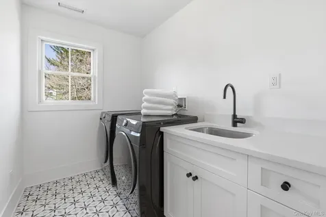72 Valley Terrace Rye Brook NY 10573