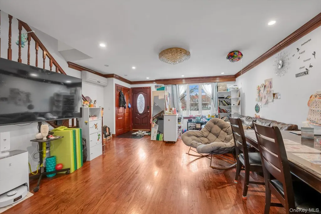 6906 Fresh Meadow Lane Fresh Meadows NY 11365