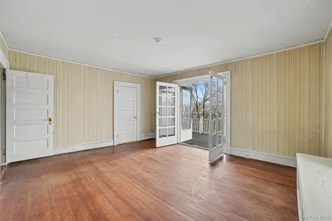61 Fairview Avenue Tarrytown NY 10591