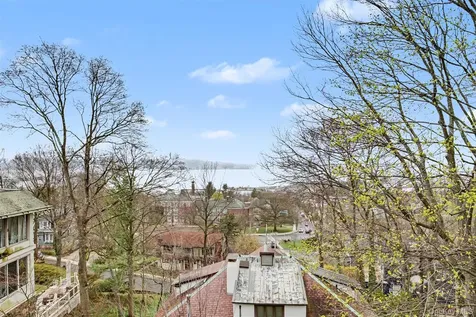 61 Fairview Avenue Tarrytown NY 10591