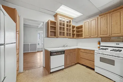 61 Fairview Avenue Tarrytown NY 10591