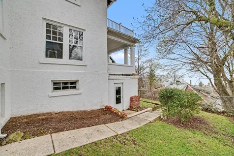 61 Fairview Avenue Tarrytown NY 10591
