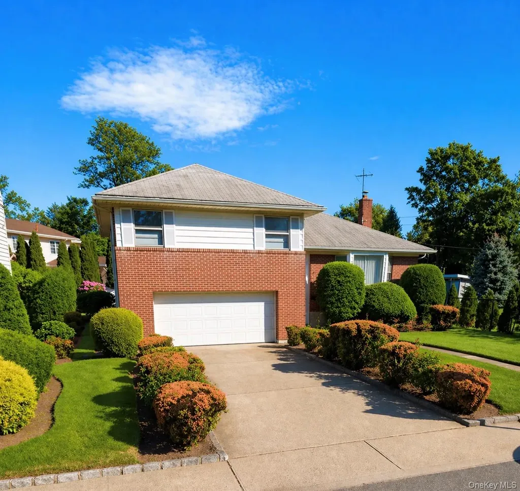 1209 Hempstead Avenue Malverne NY 11565