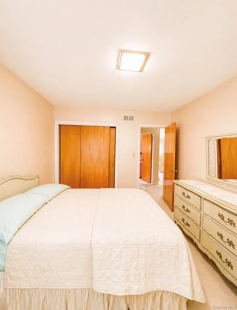 1209 Hempstead Avenue Malverne NY 11565