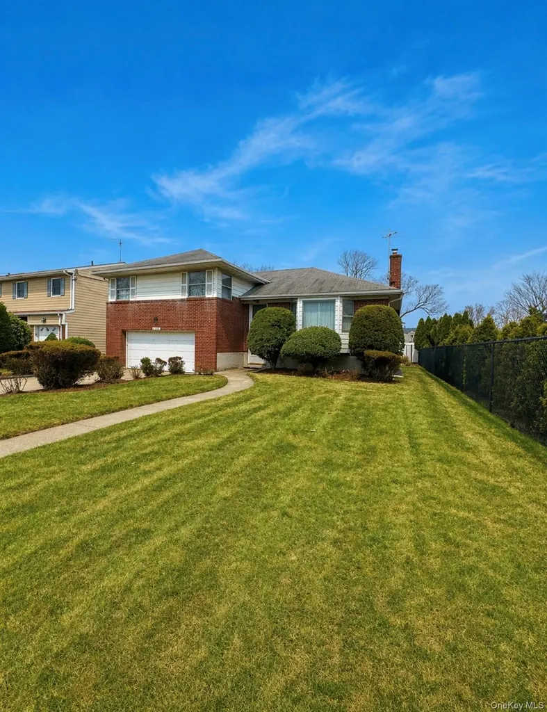 1209 Hempstead Avenue Malverne NY 11565