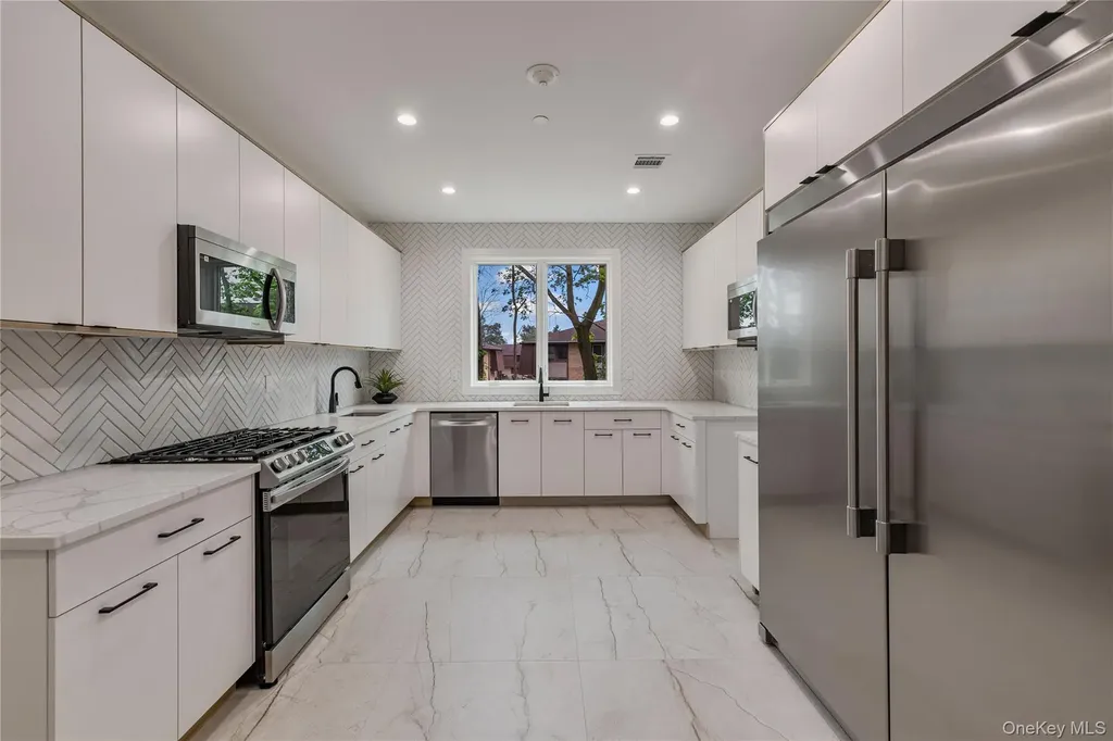 17 Union Road Spring Valley NY 10977
