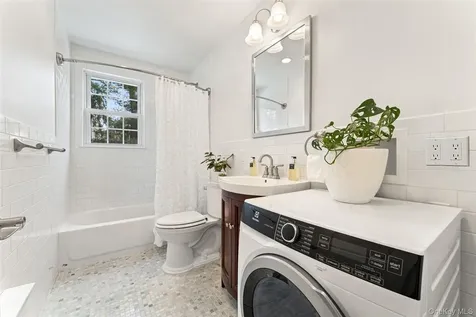 7 Lake Avenue Bronxville NY 10708