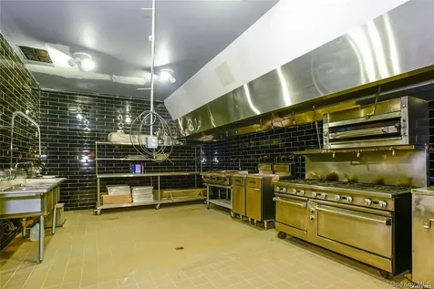 117-11/13 Hillside Avenue Richmond Hill NY 11418