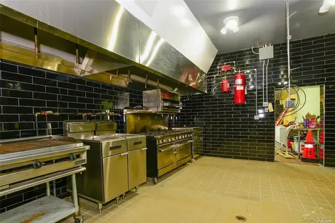 117-11/13 Hillside Avenue Richmond Hill NY 11418