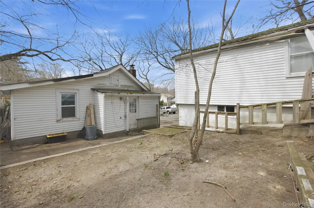 61 Sunburst Drive Rocky Point NY 11778