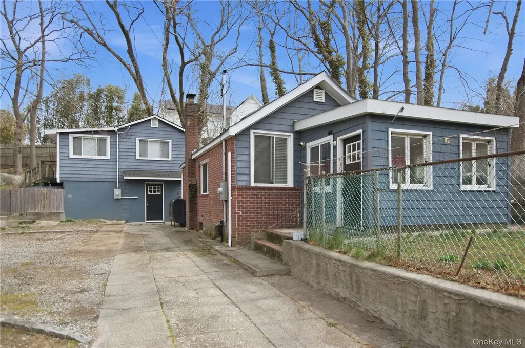 61 Sunburst Drive Rocky Point NY 11778