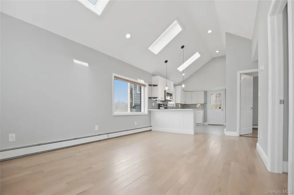 61 Sunburst Drive Rocky Point NY 11778