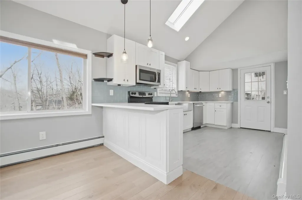 61 Sunburst Drive Rocky Point NY 11778