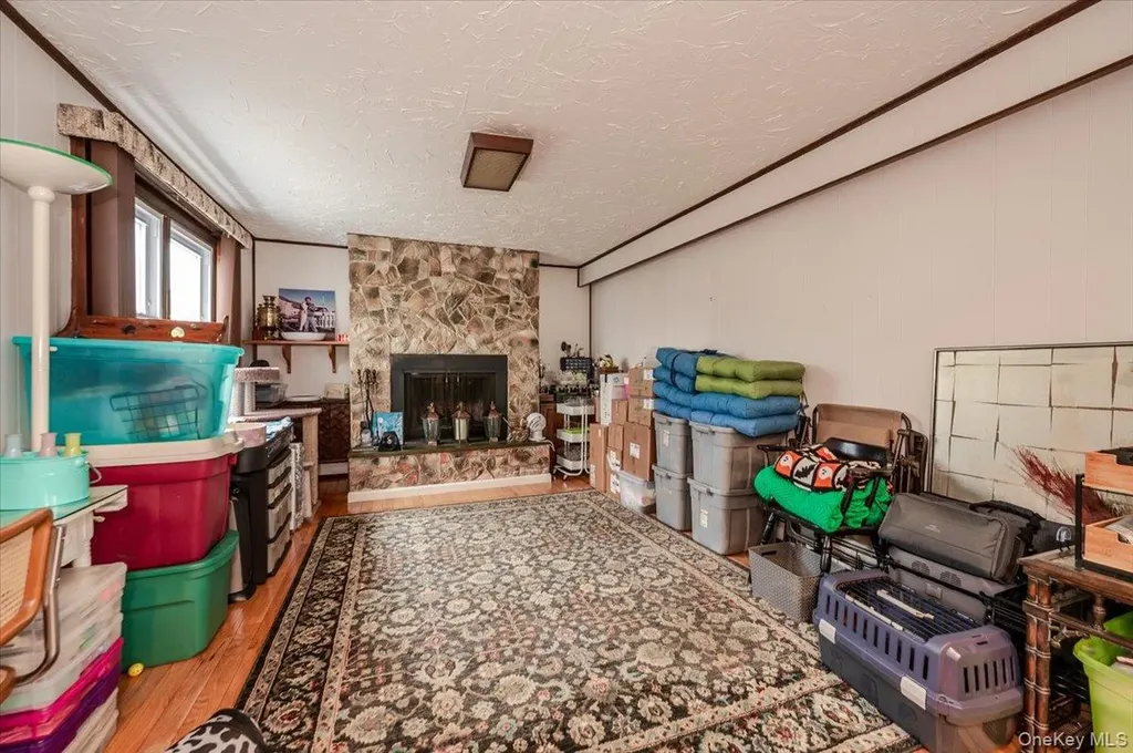 806 E Chester Street Long Beach NY 11561