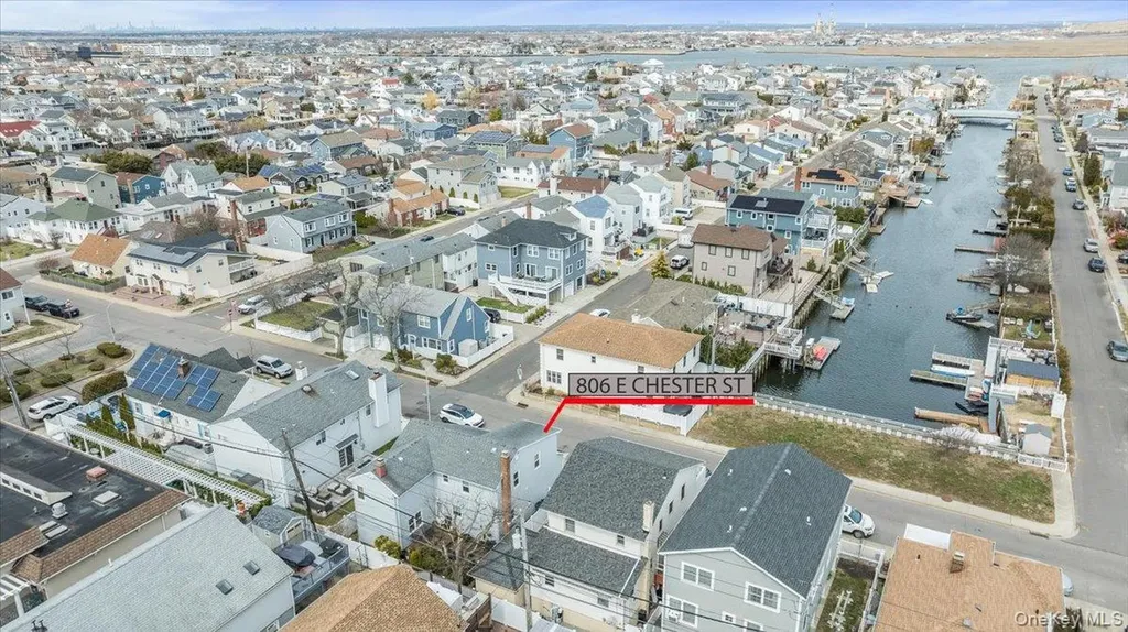 806 E Chester Street Long Beach NY 11561