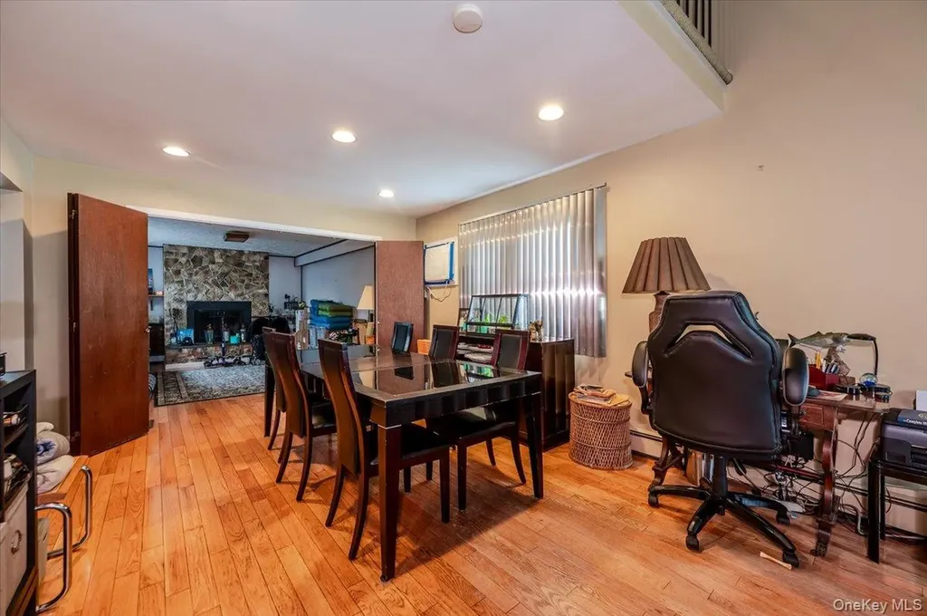 806 E Chester Street Long Beach NY 11561