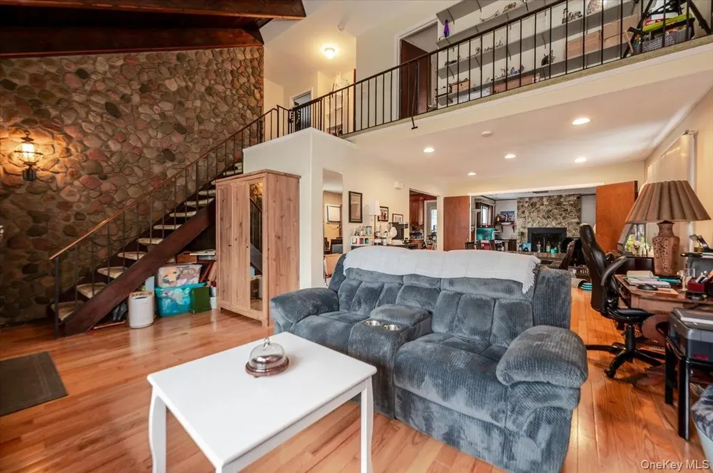 806 E Chester Street Long Beach NY 11561