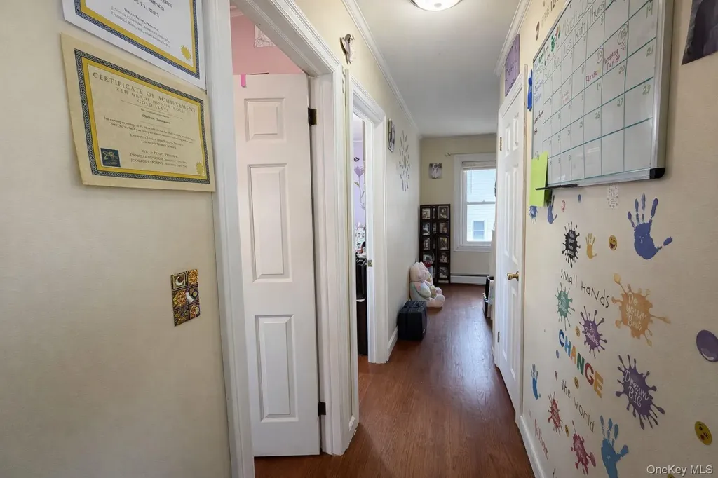 7 Meyer Avenue Lawrence NY 11559