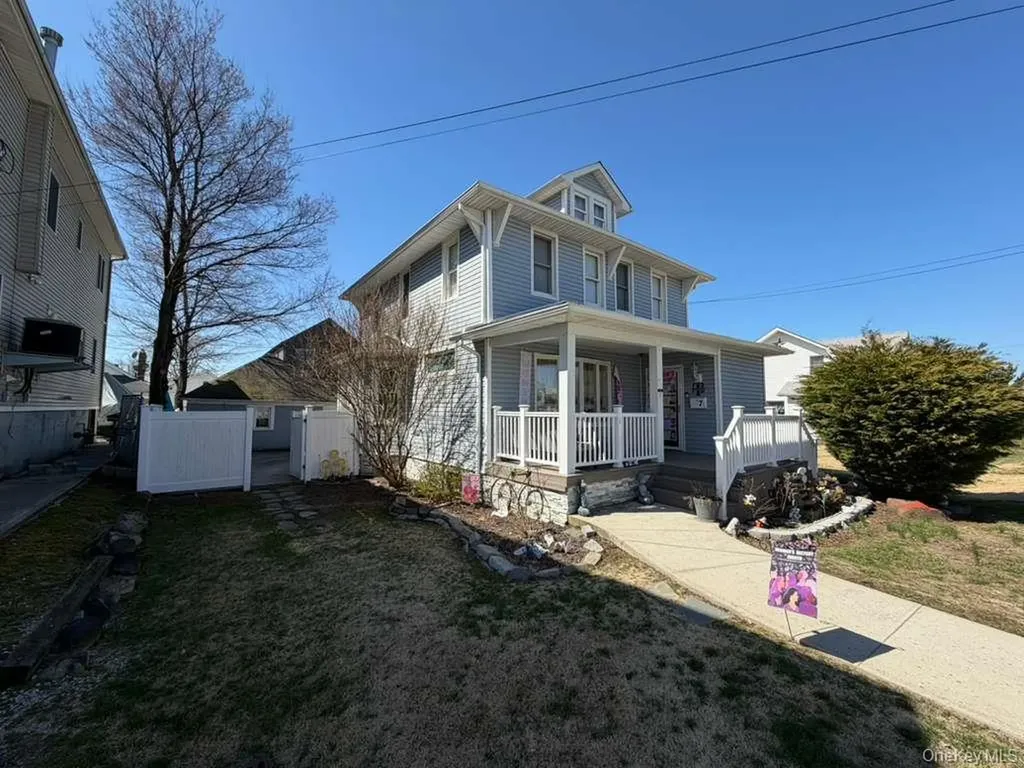 7 Meyer Avenue Lawrence NY 11559