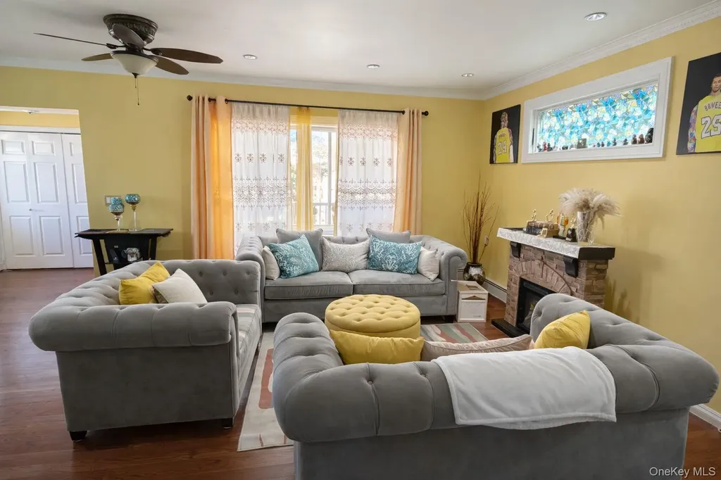 7 Meyer Avenue Lawrence NY 11559