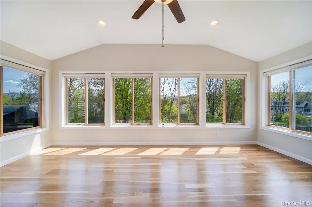 84 Guernsey Drive New Windsor NY 12553