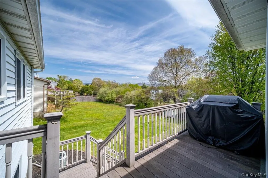 84 Guernsey Drive New Windsor NY 12553