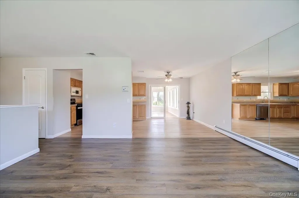 84 Guernsey Drive New Windsor NY 12553