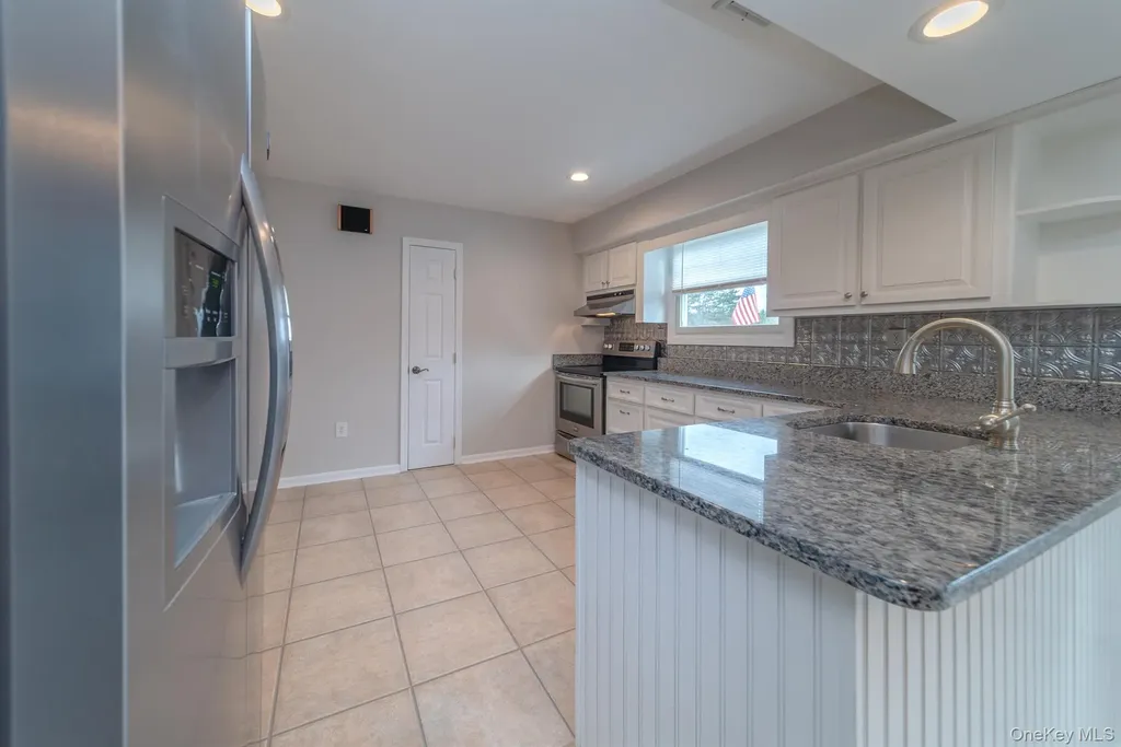 37 Spaulding Lane Saugerties NY 12477