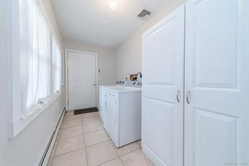 37 Spaulding Lane Saugerties NY 12477