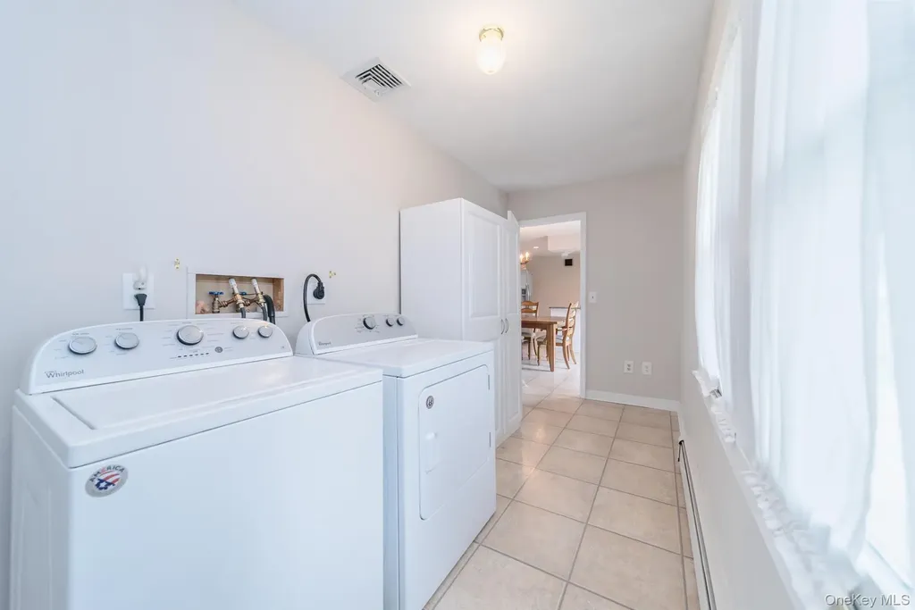 37 Spaulding Lane Saugerties NY 12477