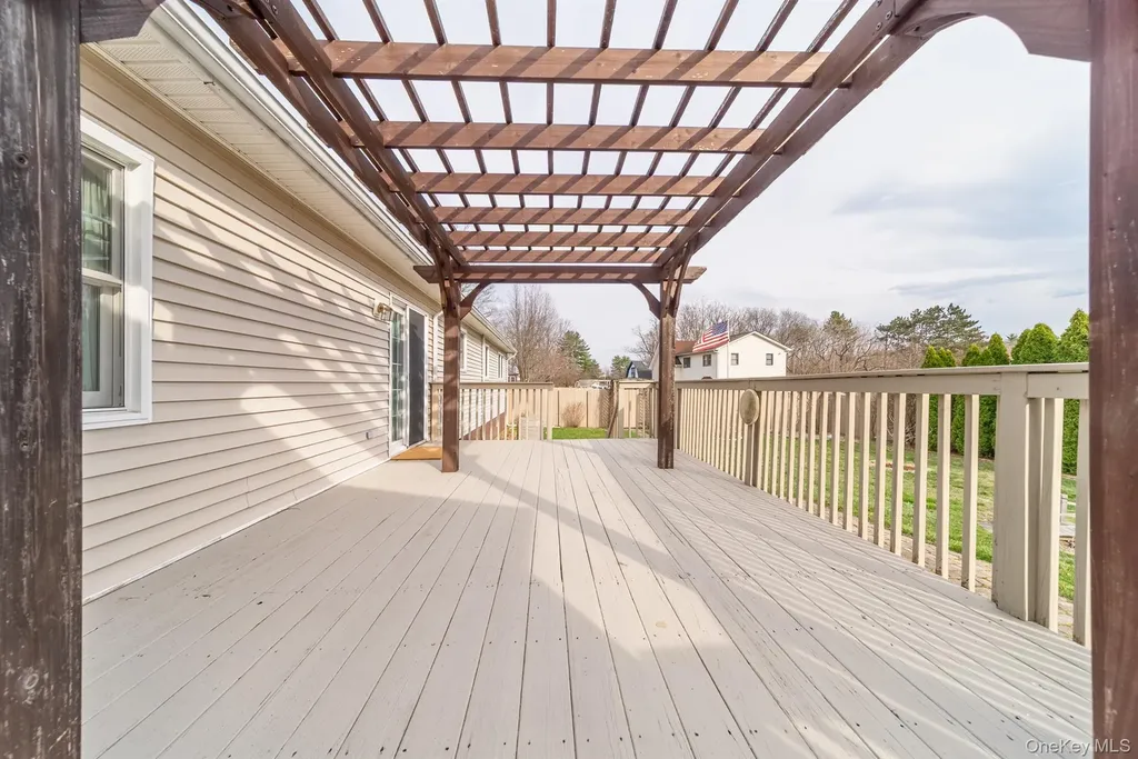 37 Spaulding Lane Saugerties NY 12477