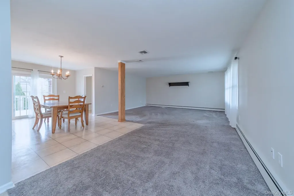 37 Spaulding Lane Saugerties NY 12477