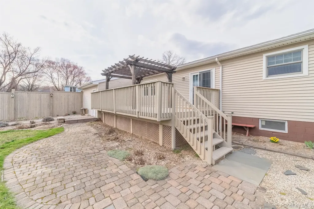 37 Spaulding Lane Saugerties NY 12477
