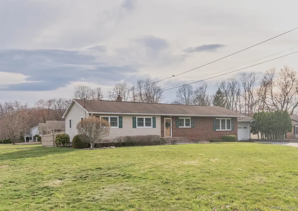 37 Spaulding Lane Saugerties NY 12477