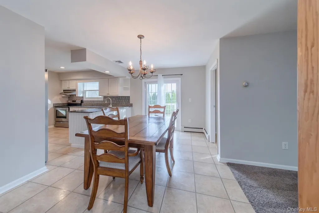37 Spaulding Lane Saugerties NY 12477