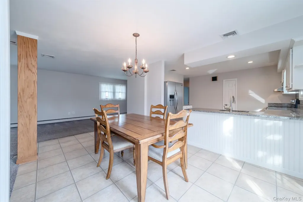 37 Spaulding Lane Saugerties NY 12477