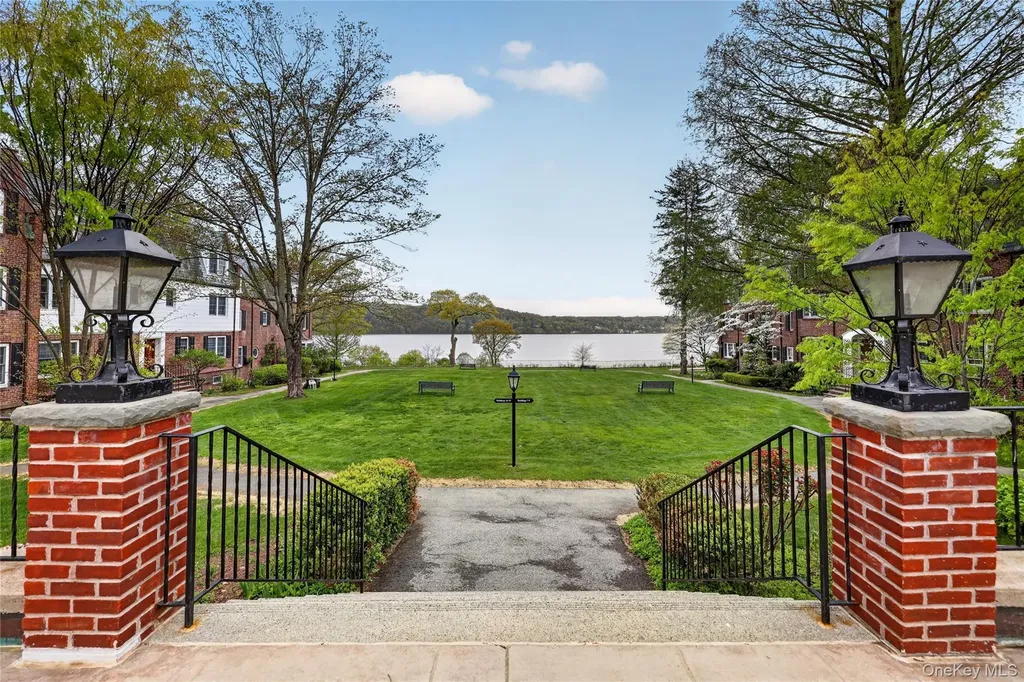 765 N Broadway Hastings-on-hudson NY 10706