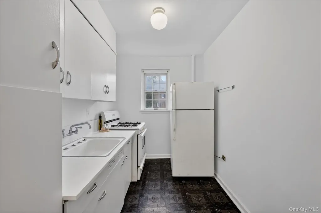 765 N Broadway Hastings-on-hudson NY 10706