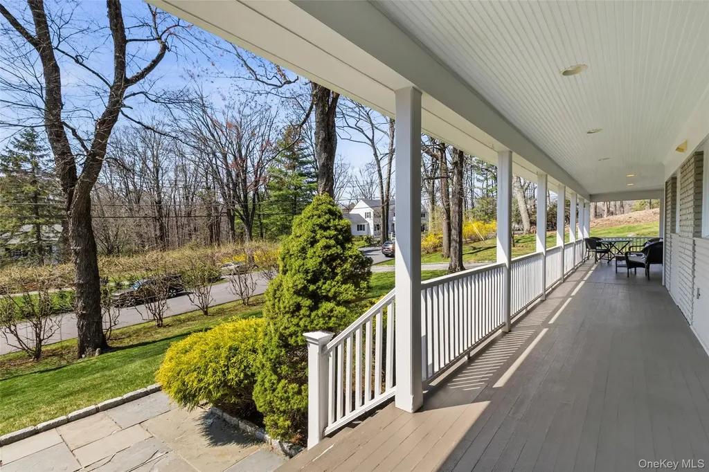 1 Hitching Post Lane Chappaqua NY 10514