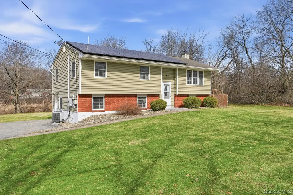 227 Lakeside Road Newburgh NY 12550