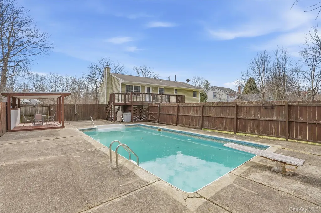 227 Lakeside Road Newburgh NY 12550