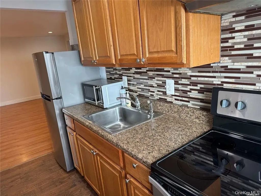 109 E Main Street Smithtown NY 11787