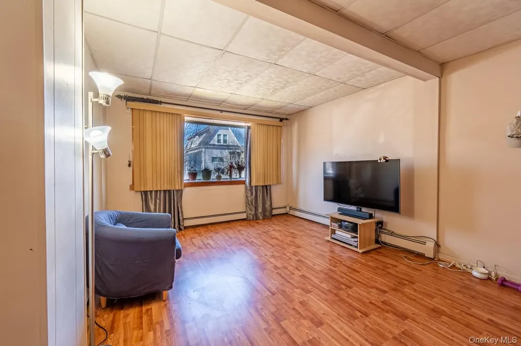 1588 Hone Avenue Bronx NY 10461